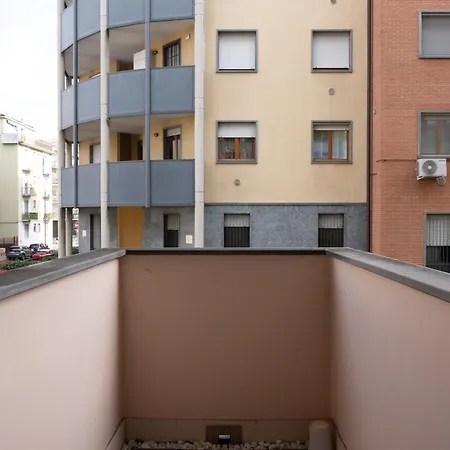 Ampio E Accogliente Bilocale In Zona Bicocca * Milano