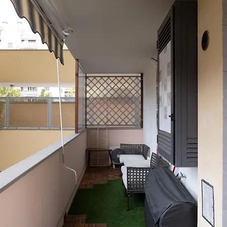 Ampio E Accogliente Bilocale In Zona Bicocca Daire