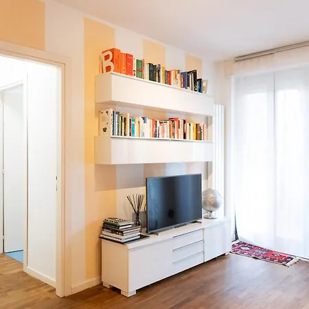 Ampio E Accogliente Bilocale In Zona Bicocca Appartamento